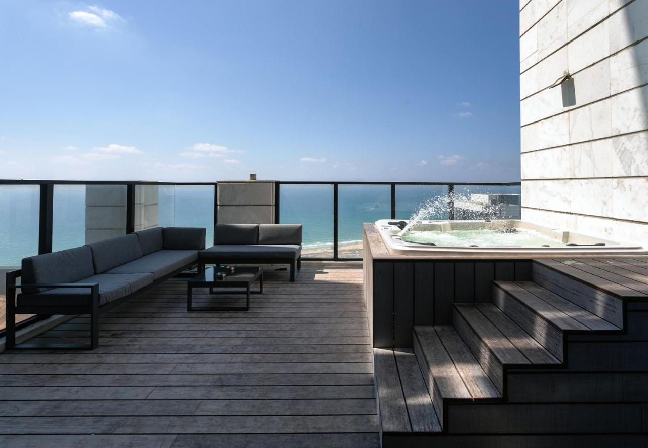 Апартаменты Yalarent Sea-Breeze Penthouse With Jacuzzi Бат-Ям Экстерьер фото